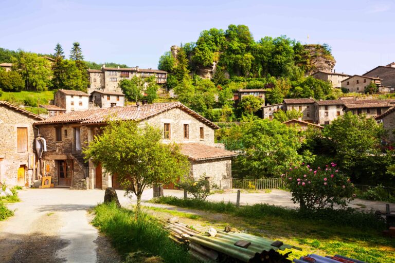 village-catalan-rupit-catalogne